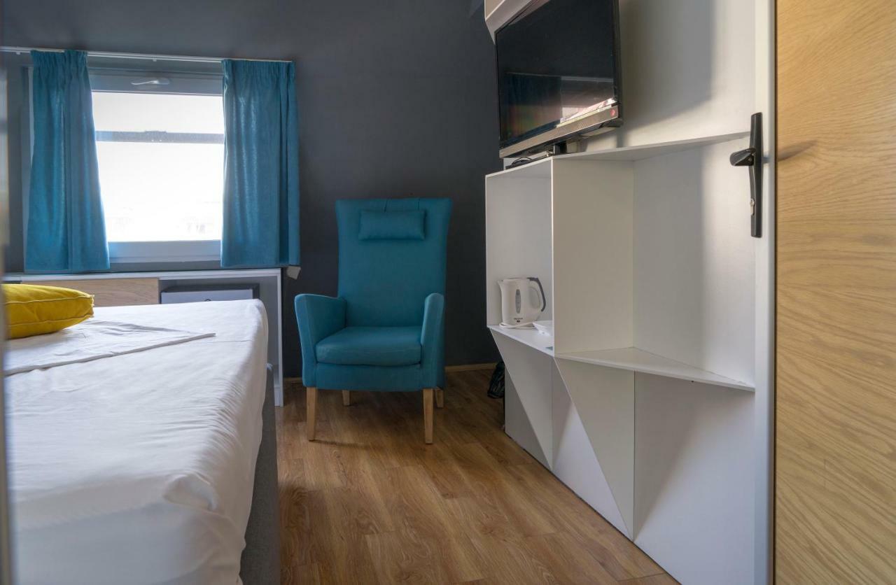 Transit Hotel Central Скоп'є Екстер'єр фото